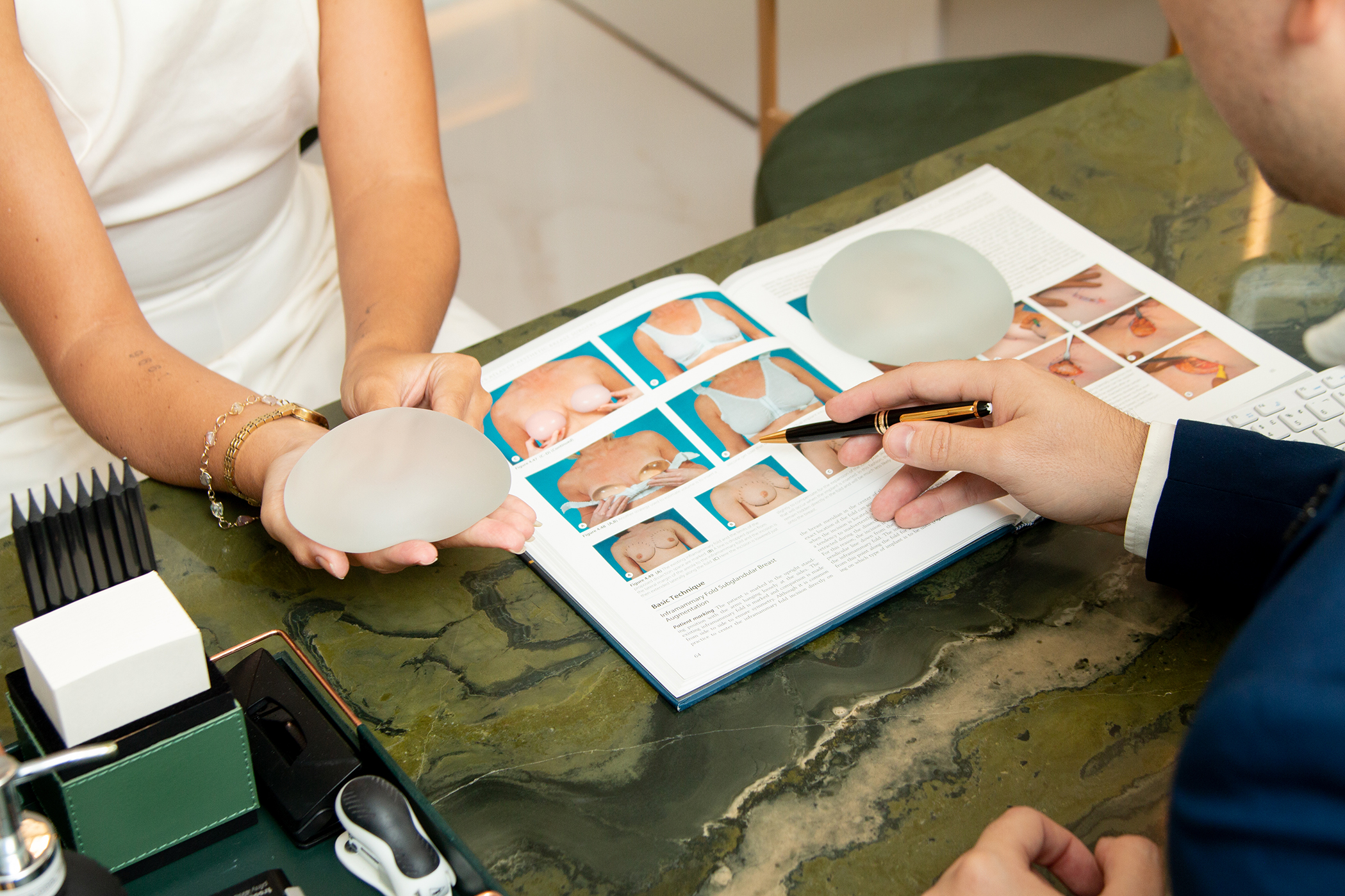 Pacientes que tiveram covid-19 devem obedecer o tempo necessário para a realização de cirurgia plástica