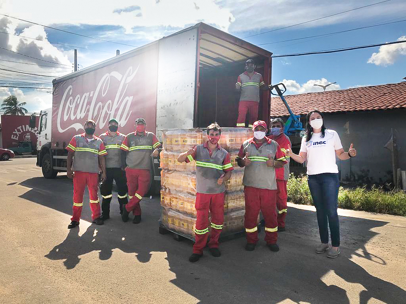 Inec realiza distribuição de 20.850 litros de bebidas doados pela Coca-Cola para Campanha Brasil Sem Fome