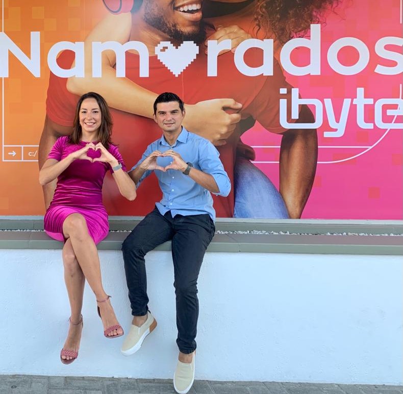 ibyte presenteia fortalezenses com apresentação musical itinerante no Dia dos namorados