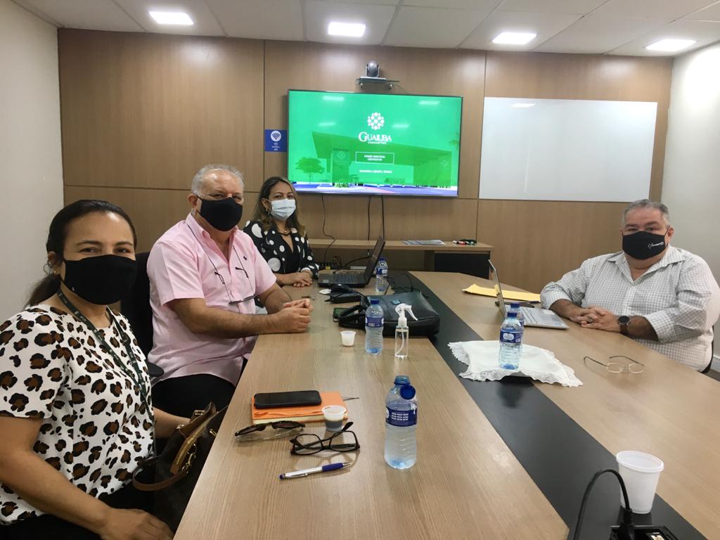Sindquímica-CE recebe representantesdo IFCE e da UFC para apresentação do Pólo Químico de Guaiúba