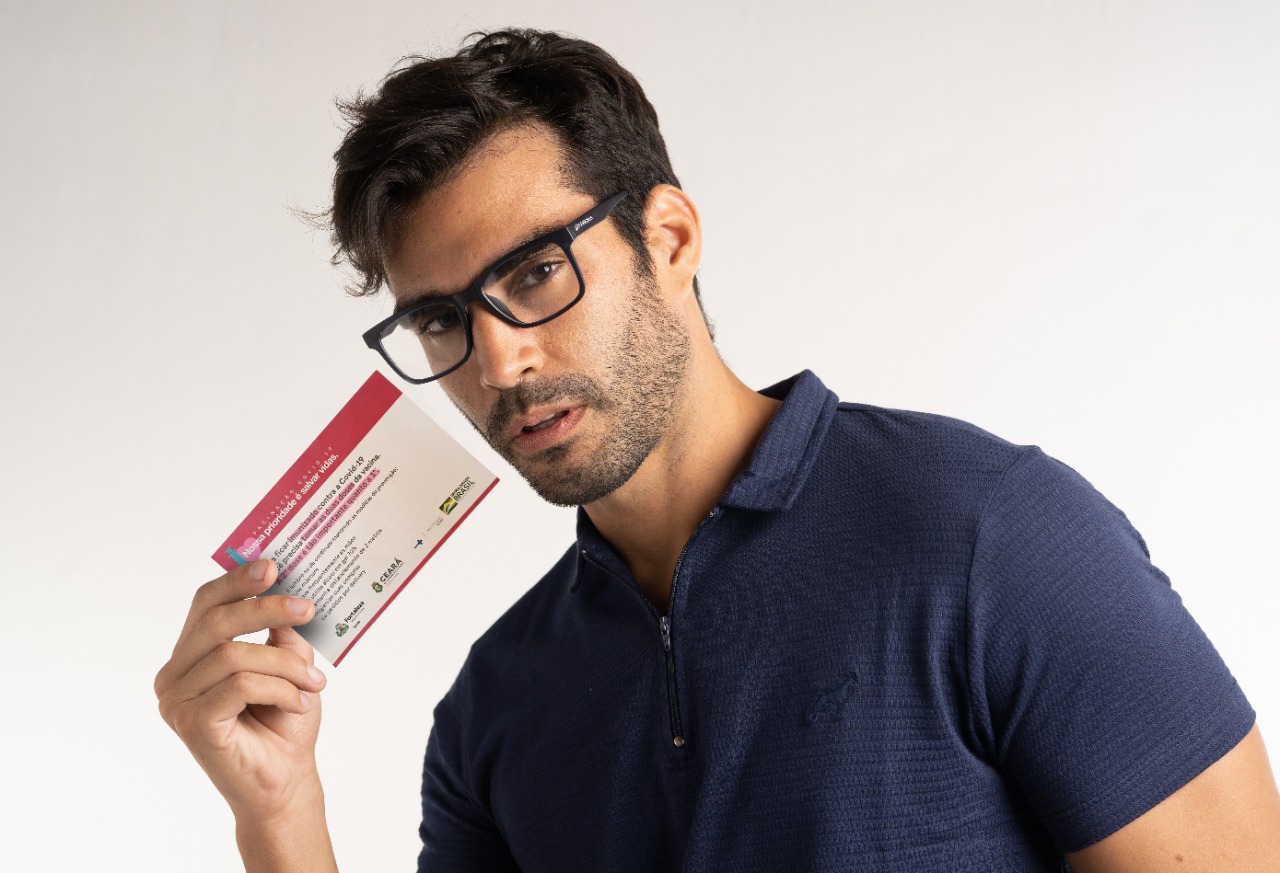 Dia dos pais com dupla proteção: Ferrovia Eyewear oferece desconto de 30% para quem estiver vacinado contra a Covid-19