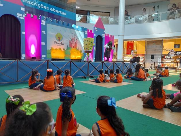 Instituto JCPM leva crianças de instituições sociais para programação de férias nos shoppings RioMar