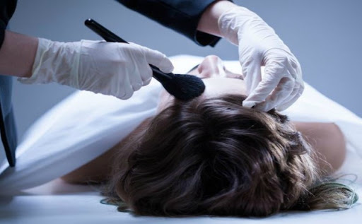 Death Coffee mostra realidade das profissões que trabalham com a morte na pandemia