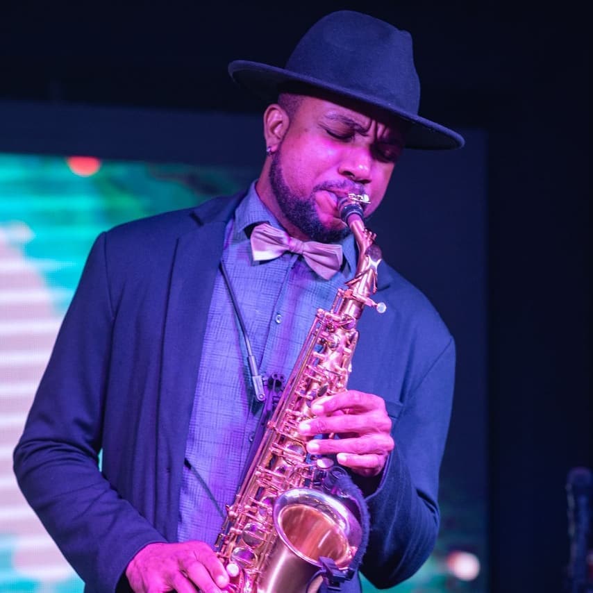 Notas de Sax e Jazz no Paris 6