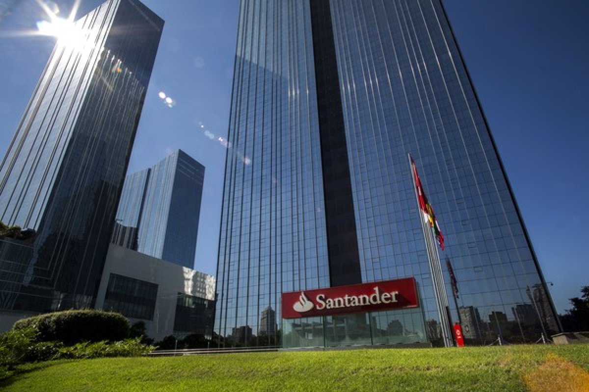 Santander abre inscrições para o Programa de Trainee 2022