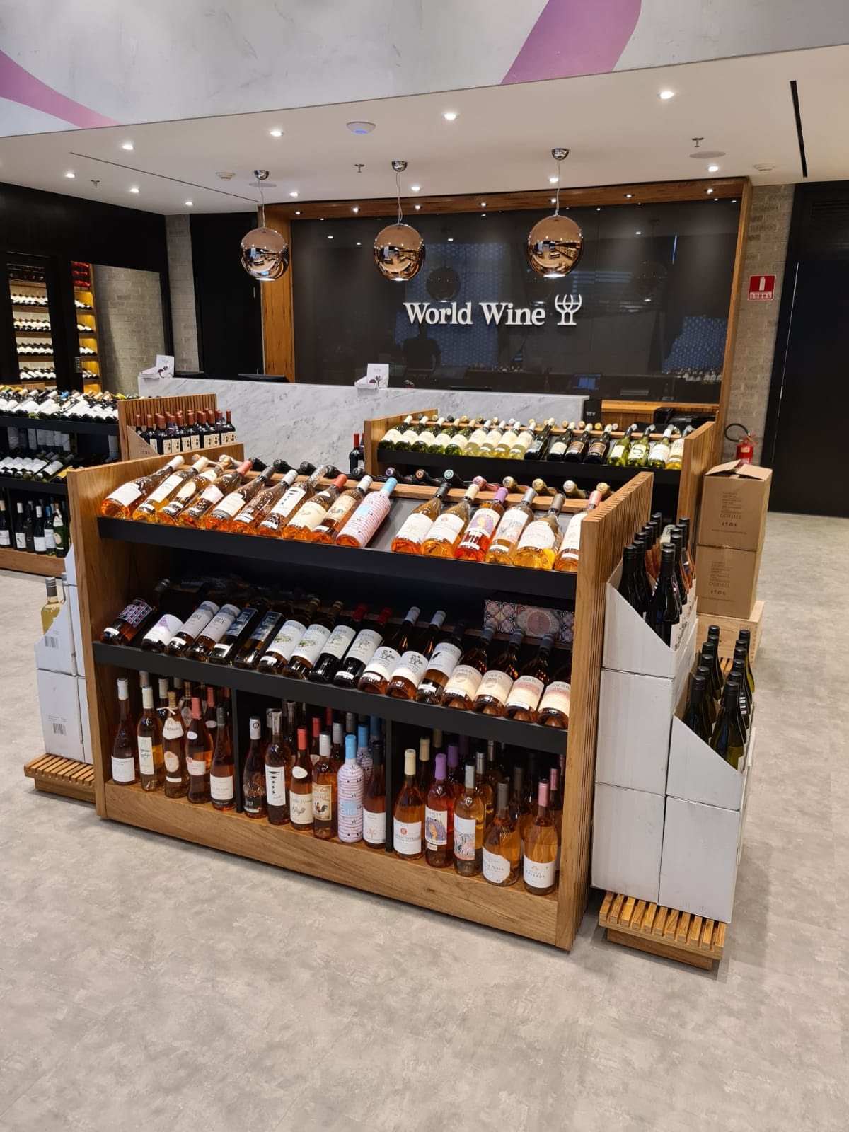 World Wine inaugura loja em Fortaleza, no Shopping Riomar