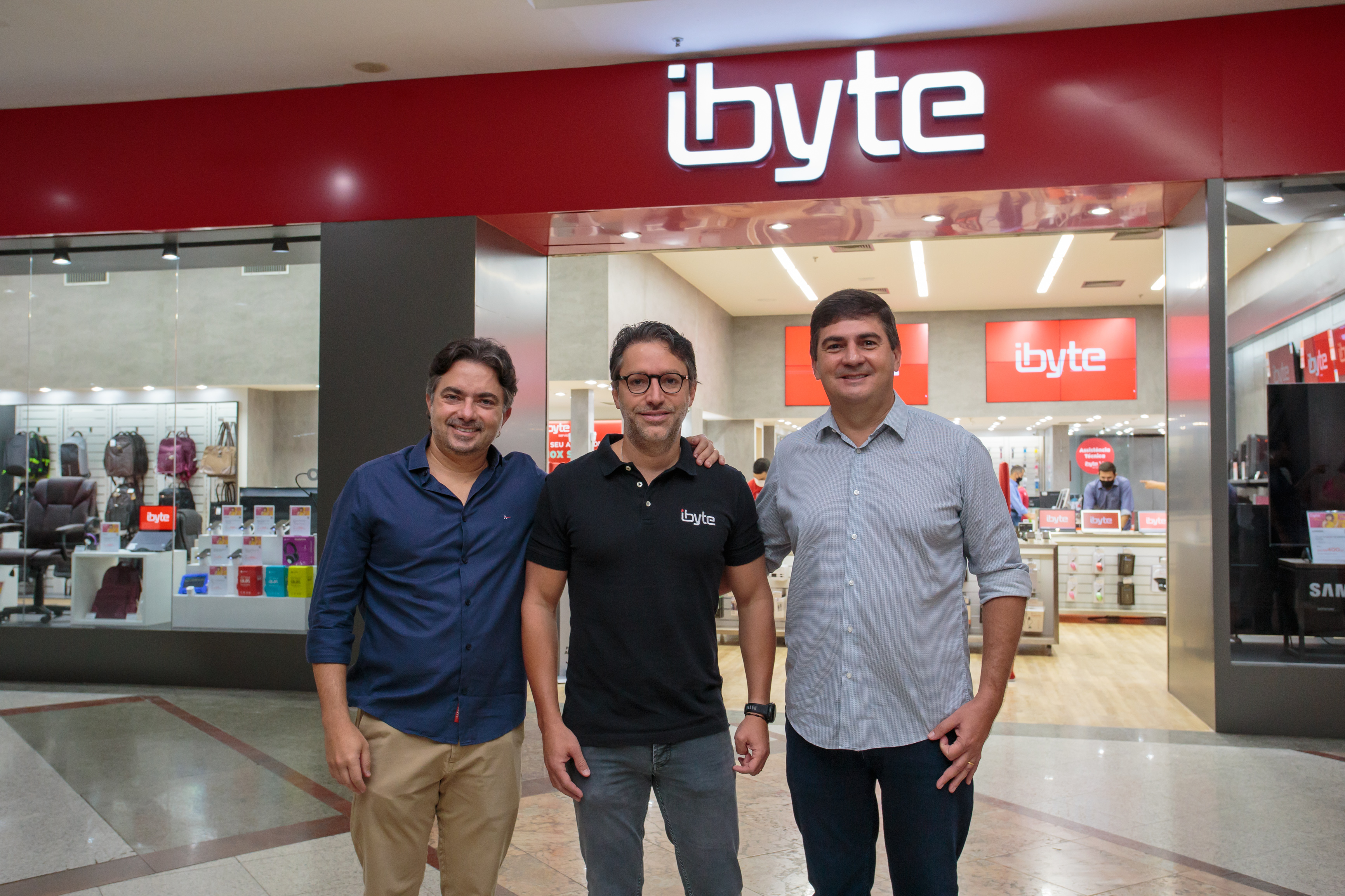ibyte reinaugura loja do Shopping Iguatemi