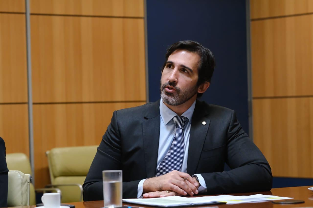 Diretor de Negócios da Apex- Brasil, Lucas Fiuza anuncia qualificação para exportação de 100 empresas do Ceará