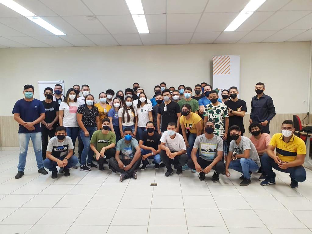 40 Jovens aprendizes e Aprendizes PCDs iniciam atividades na Companhia Siderúrgica do Pecém (CSP)