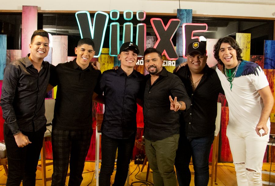 Festival Viiixe! Forró e Piseiro movimenta o sábado (7) em Fortaleza com shows de Xand Avião, João Gomes, Nattan, Tarcísio do Acordeon, Zé Vaqueiro e Vitor Fernandes