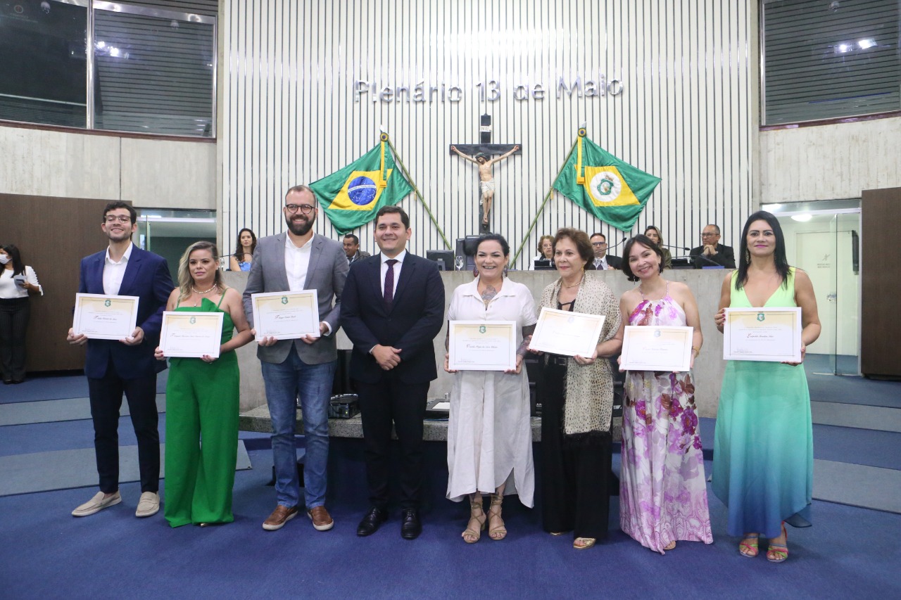 Professores da Unifametro recebem homenagens pelo Dia do Gastrônomo na Assembleia Legislativa