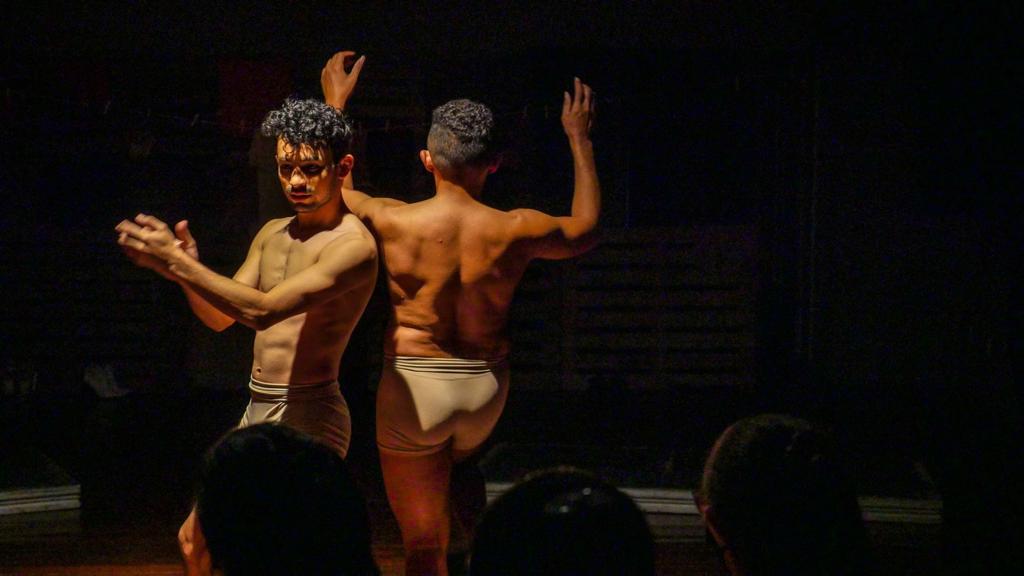 Cia de Dança Itapajé apresenta o espetáculo “E o que resta sou eu” no Teatro Dragão do Mar