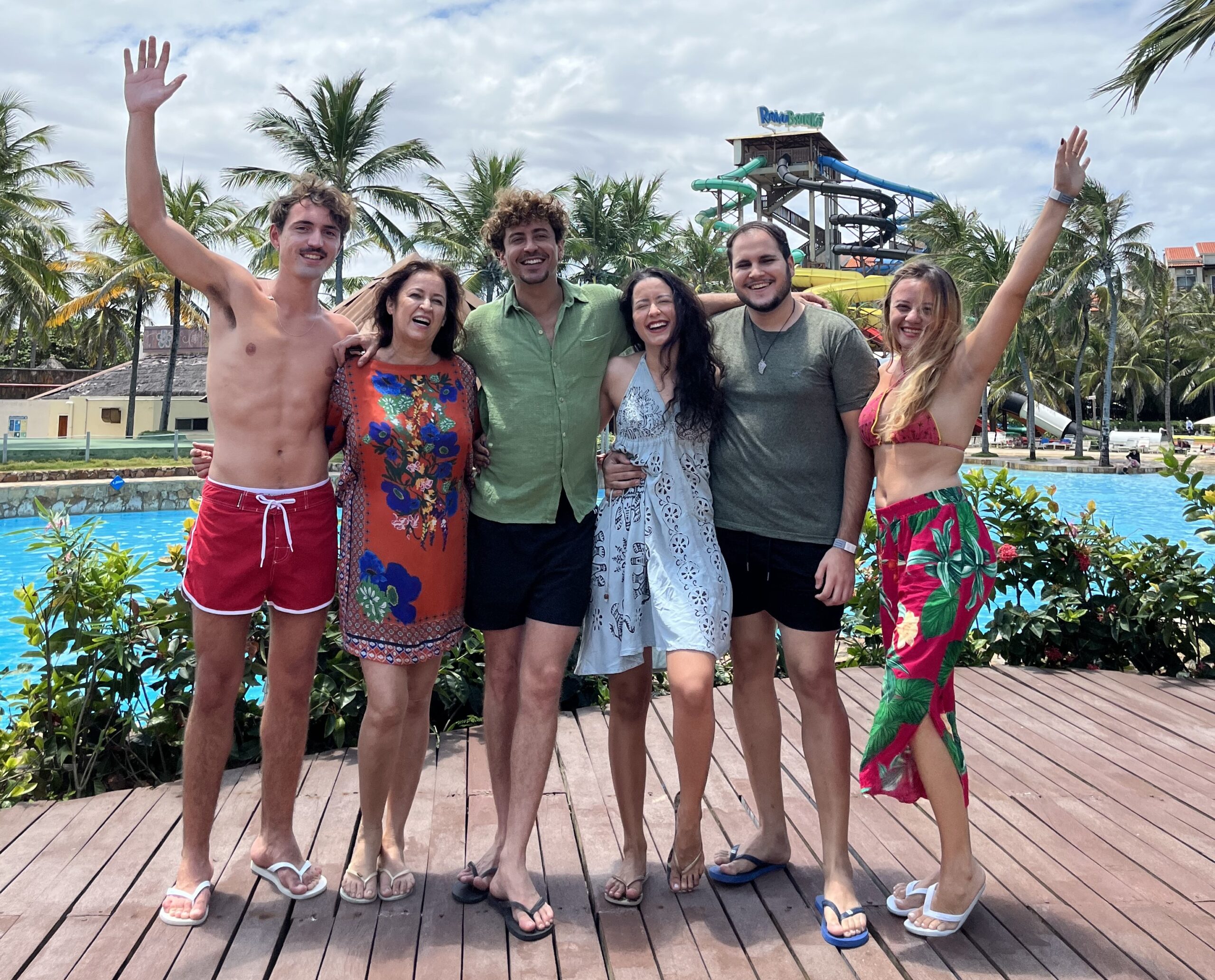Após o fim de Pantanal, Jesuíta Barbosa aproveita dia no Beach Park