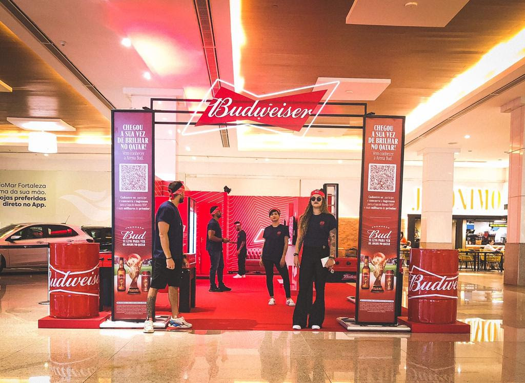 Budweiser traz Arena Bud para praça de alimentação do RioMar Fortaleza