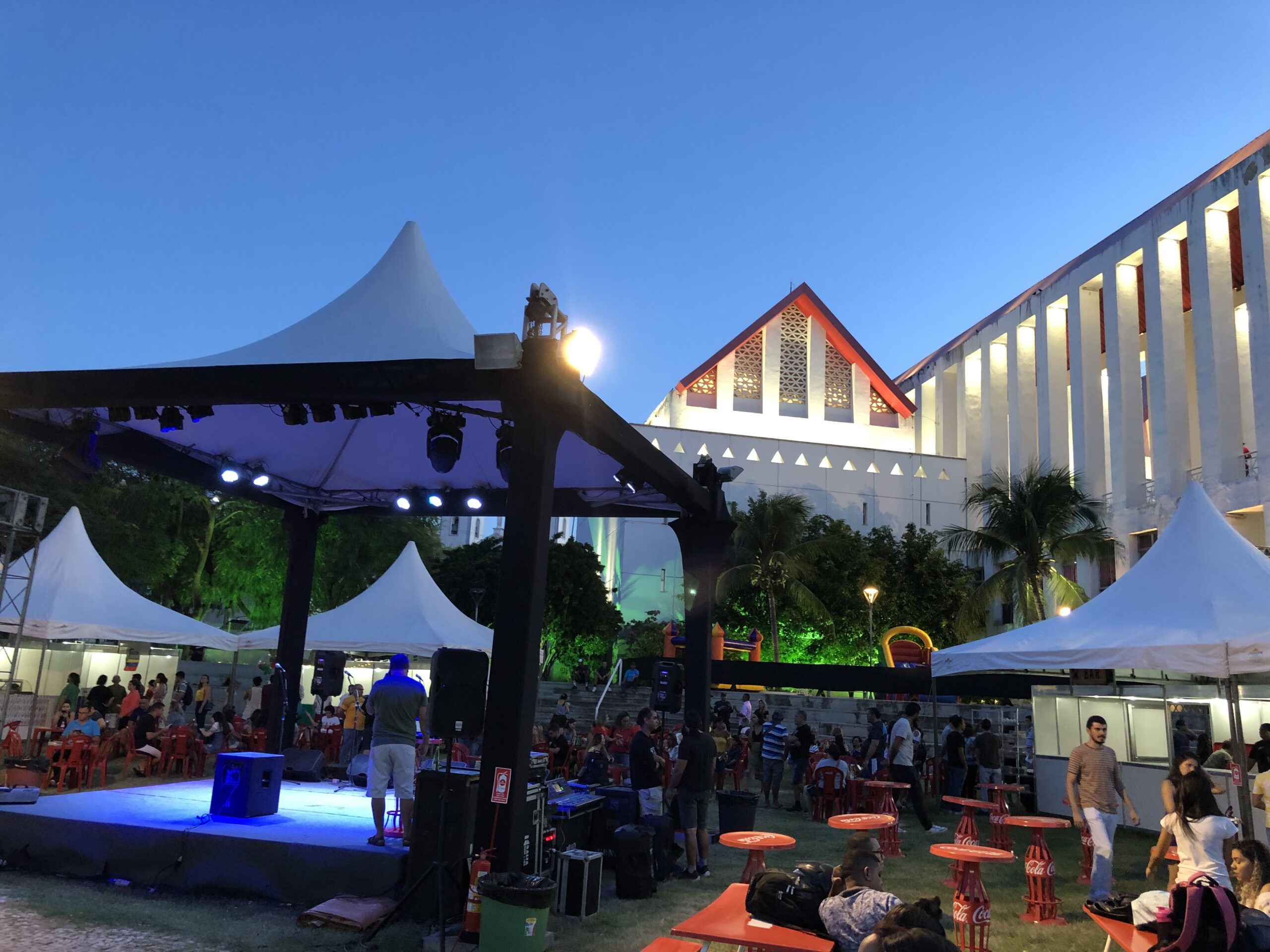 Festival Delícias do Mundo chega a sua 5ª edição com o melhor da gastronomia mundial na Praça Verde do Dragão do Mar