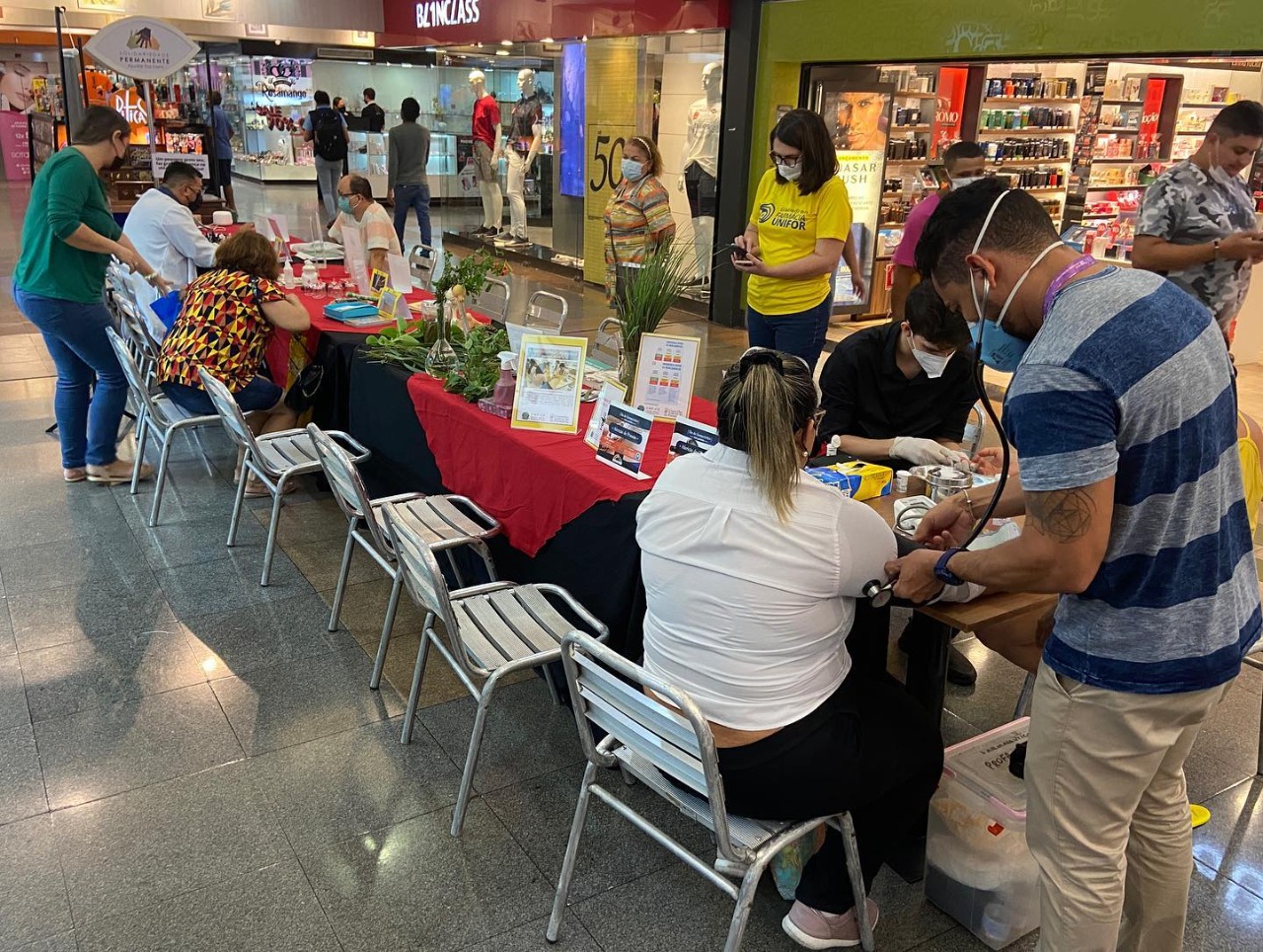 Shopping Benfica recebe evento em alusão ao Dia do Farmacêutico, com serviços gratuitos de atenção à saúde