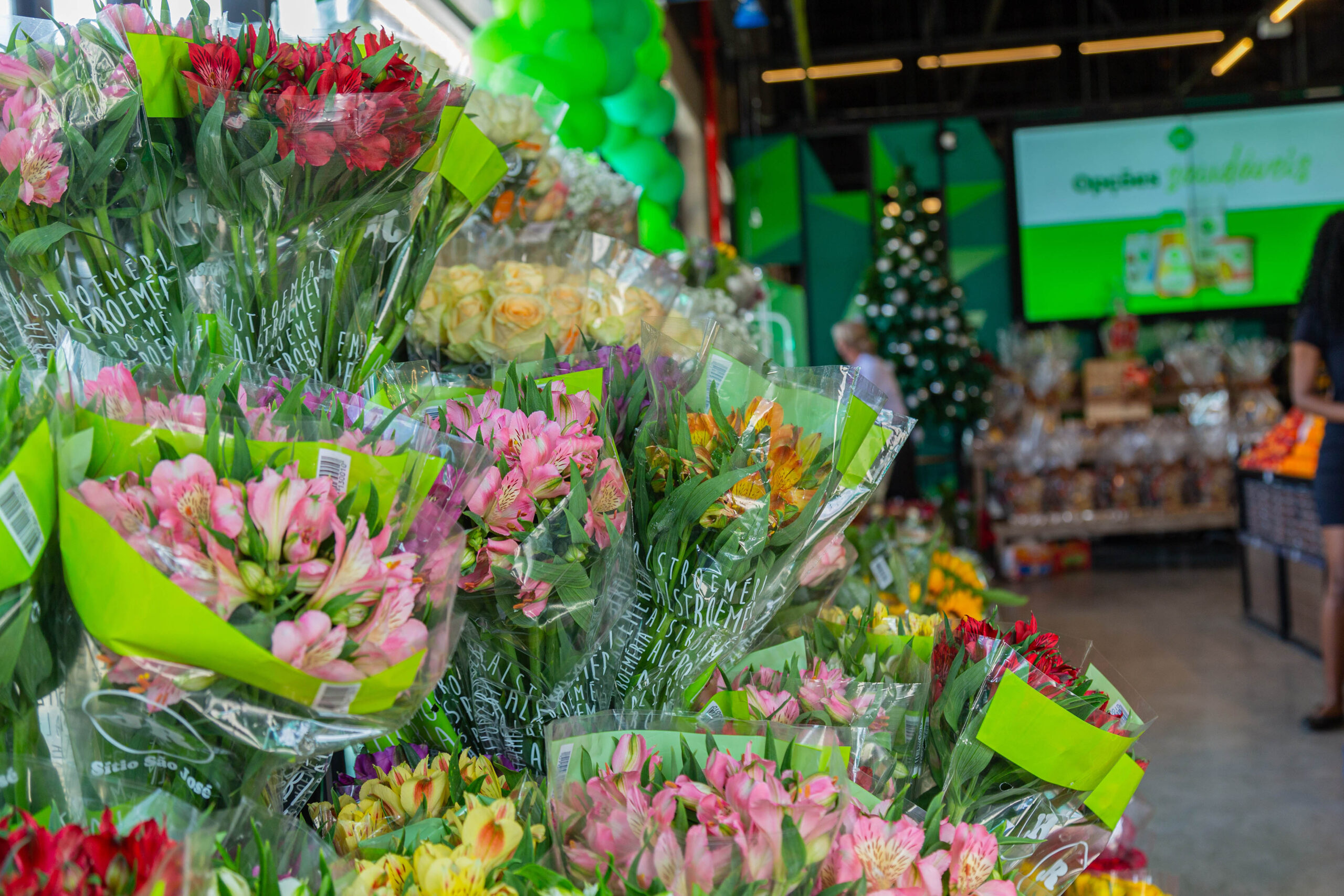 Pão de Açúcar reforça estoque e oferece variedade de flores para a primavera