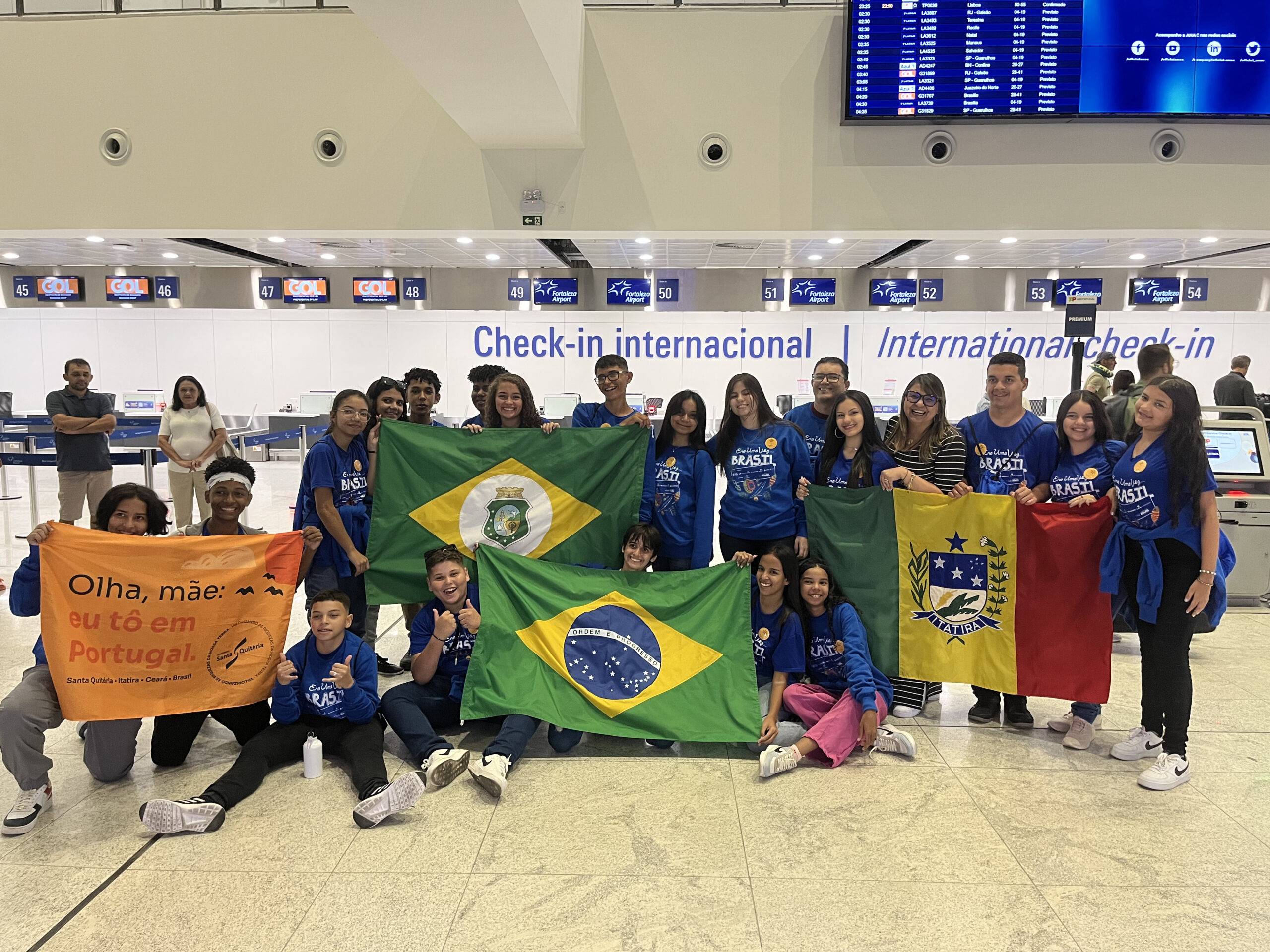 Partiu, Portugal! Grupo de 18 alunos e dois professores cearenses embarcaram para intercâmbio em Portugal neste sábado