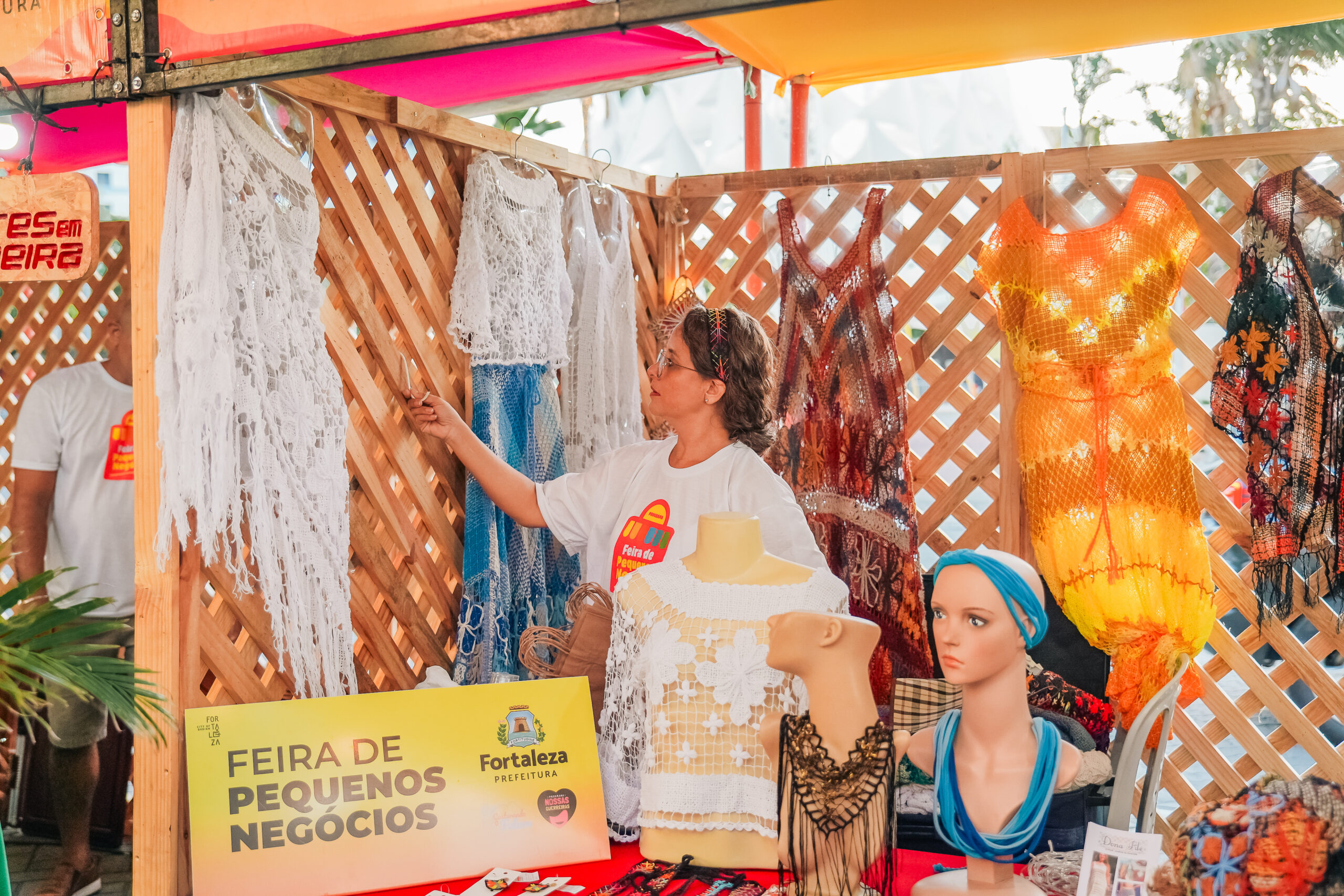 Avenida Beira-Mar recebe Feira do Programa Fortaleza Capacita 