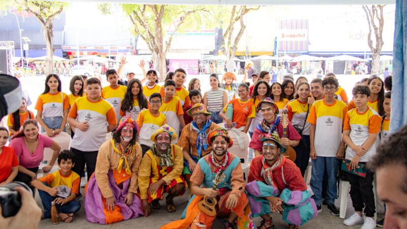 Festival Popular de Teatro de Fortaleza leva espetáculos e oficinas a escolas municipais