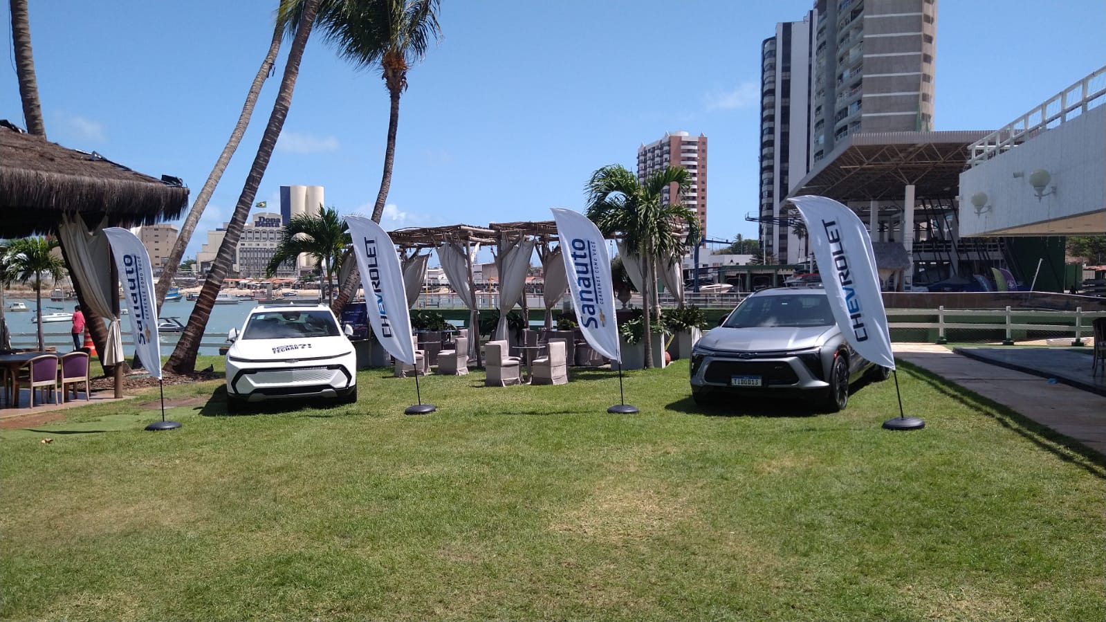 Sanauto realiza exposição de veículos elétricos Blazer EV RS e Equinox EV em Guaramiranga