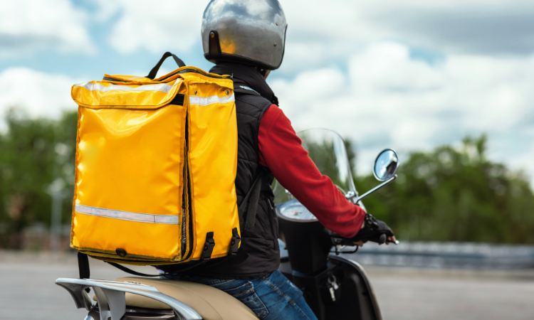 Movimentos no delivery empolgam mercado, diz Abrasel
