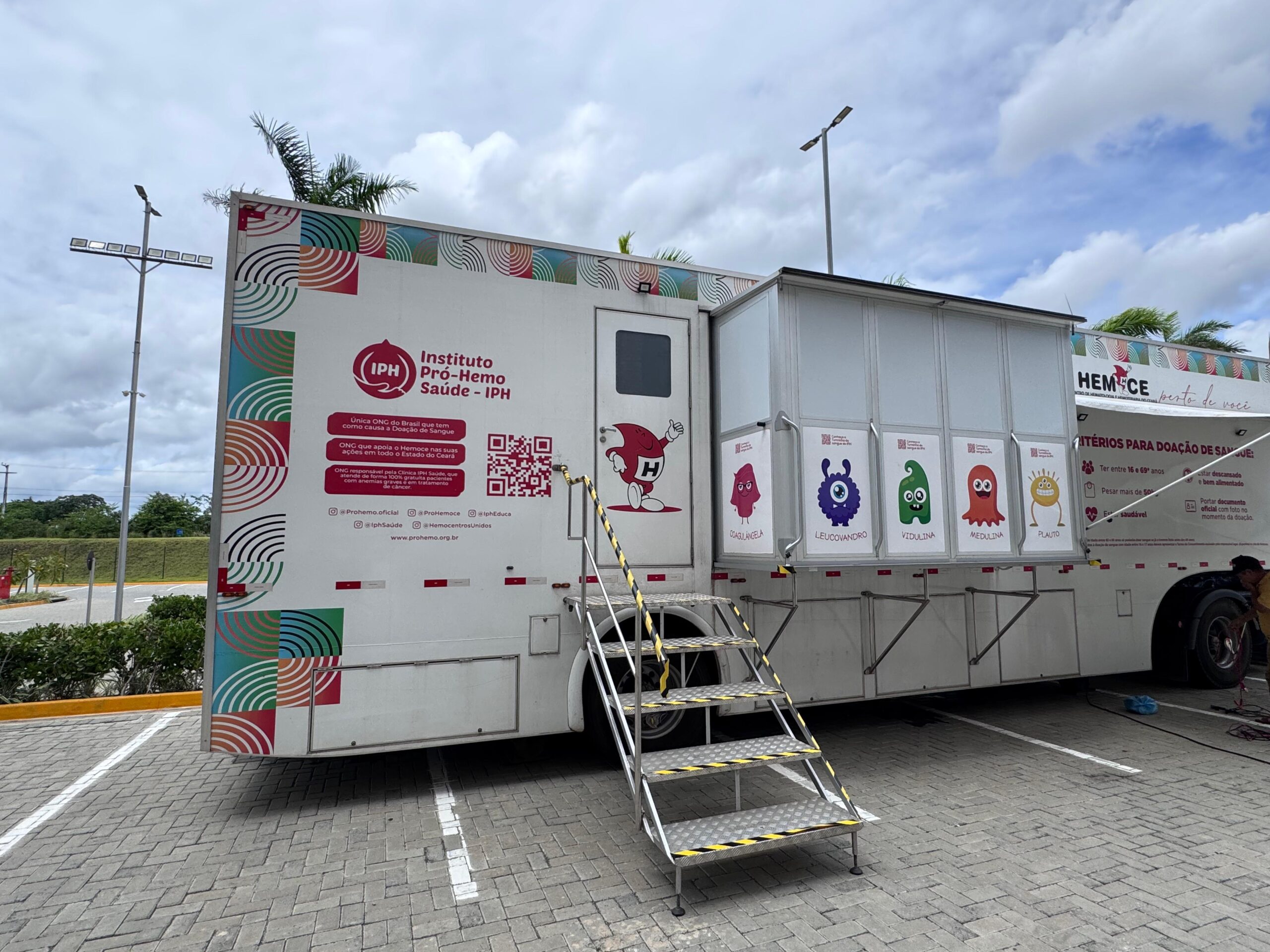 Unidade móvel do Hemoce realiza coletas de sangue no Terrazo Shopping até domingo (25)