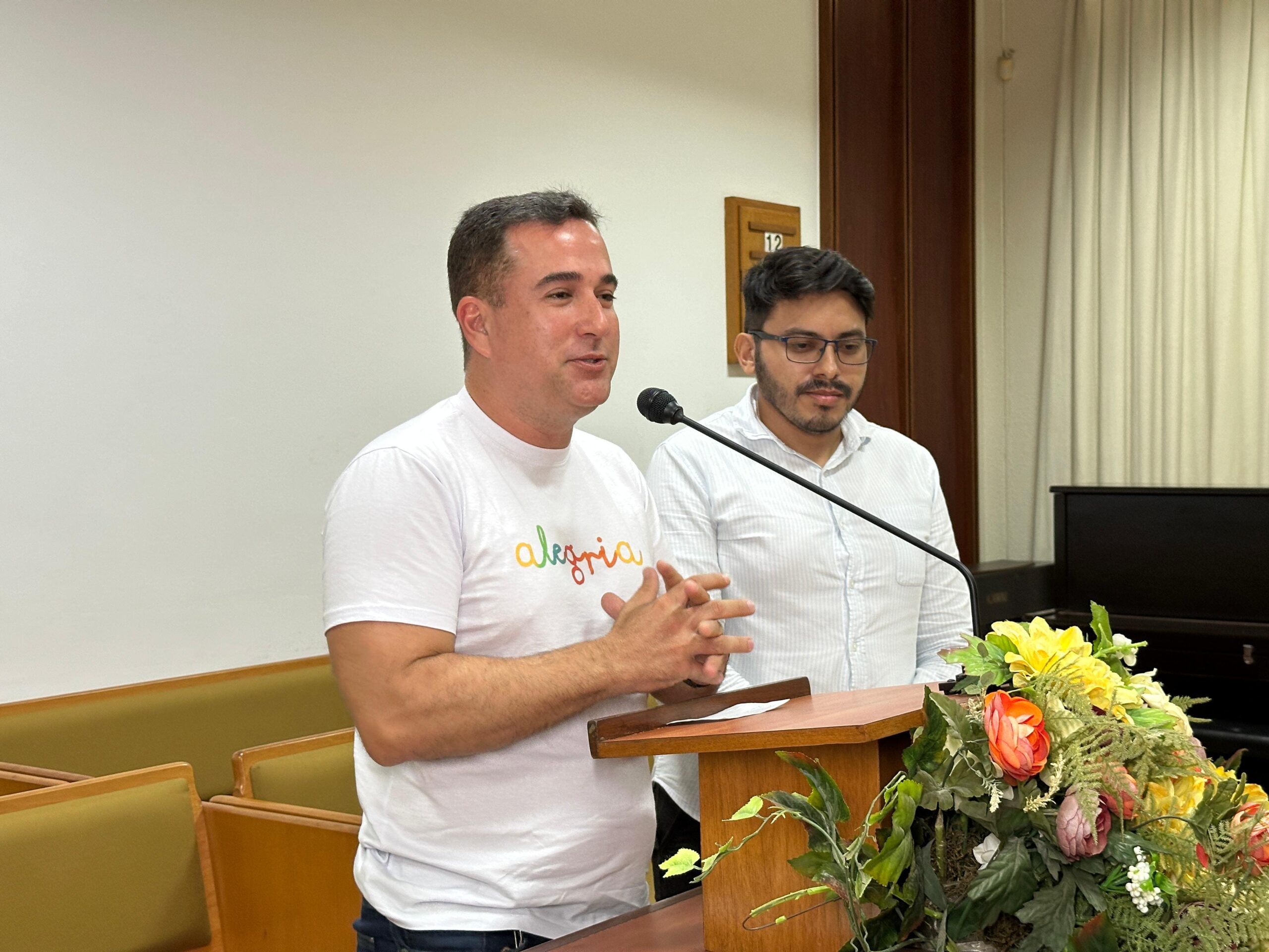 Seminário gratuito em Maracanaú fortalece rede de apoio a mães de crianças neuroatípicas