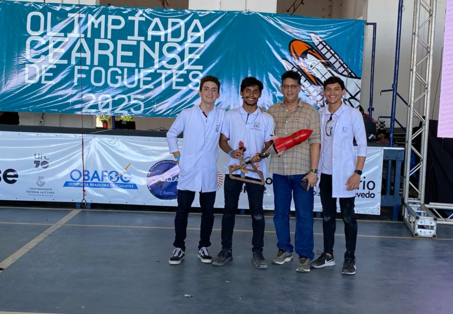 Estudantes do Colégio 7 de Setembro conquistam ouro na Olimpíada Cearense de Foguetes