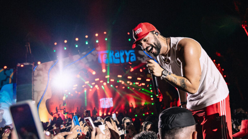 Henry Freitas comanda a “Terapya” no Colosso com Dennis DJ e grandes nomes do forró
