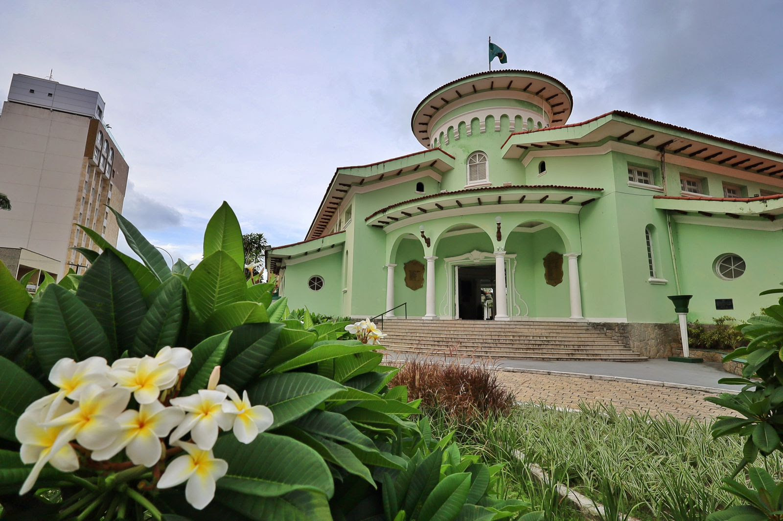 Réveillon do Náutico terá Naira Ferrer, Bella Vox e DJ Felipe Cavagnac