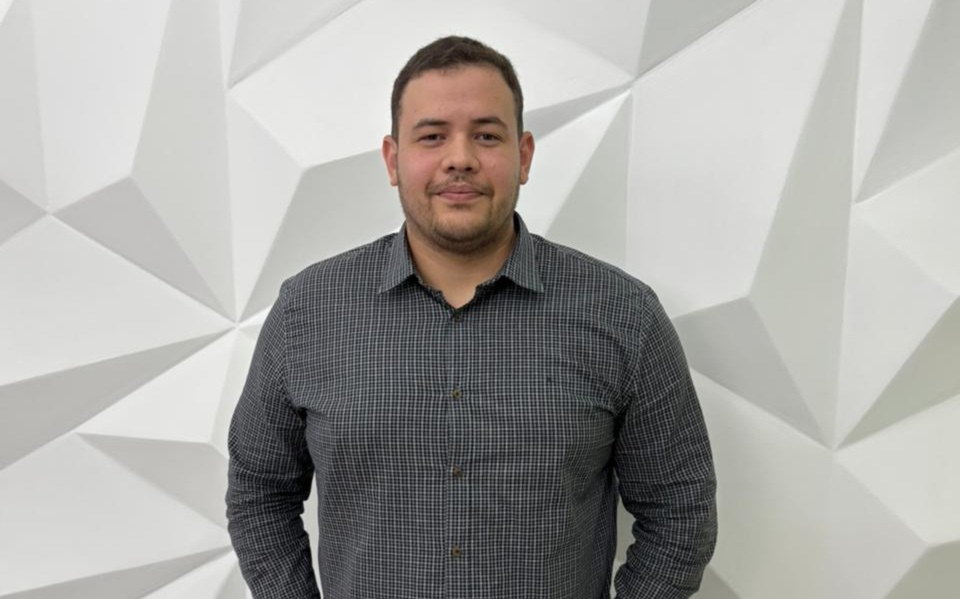 Band Ceará anuncia chegada de Amsterdam Araújo como gerente comercial 