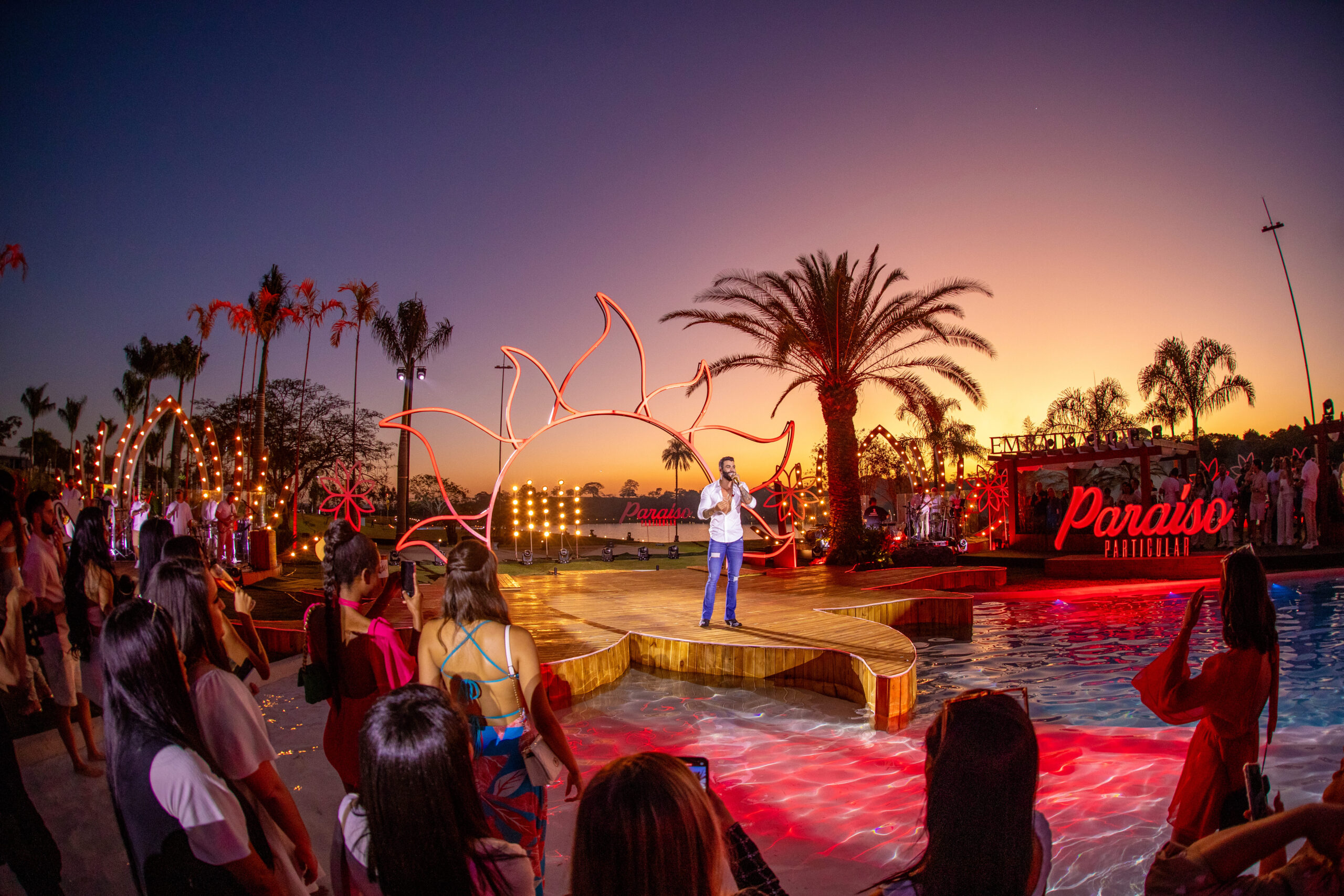 Paraíso Particular Sunset traz show de mais de três horas de Gusttavo Lima ao Beach Park